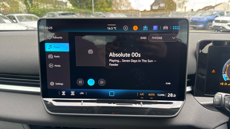 Volkswagen T-Roc 1.5 eTSI Life 5dr DSG Petrol Hatchback